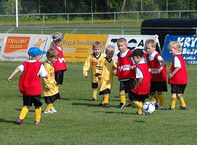 2006-06-10 (04).JPG - Fotbollsskolan Pojkar